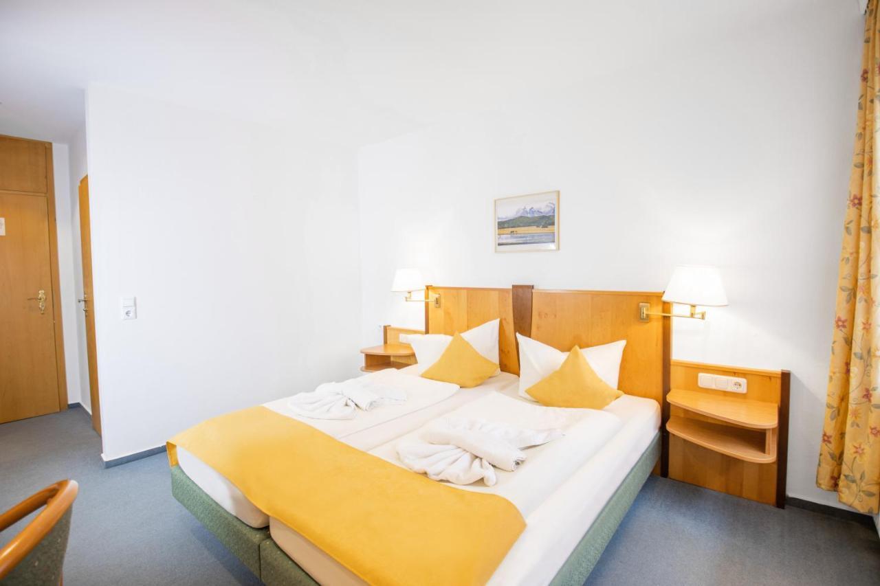 Hotel Garni Zwickau-Mosel Mülsen Eksteriør bilde