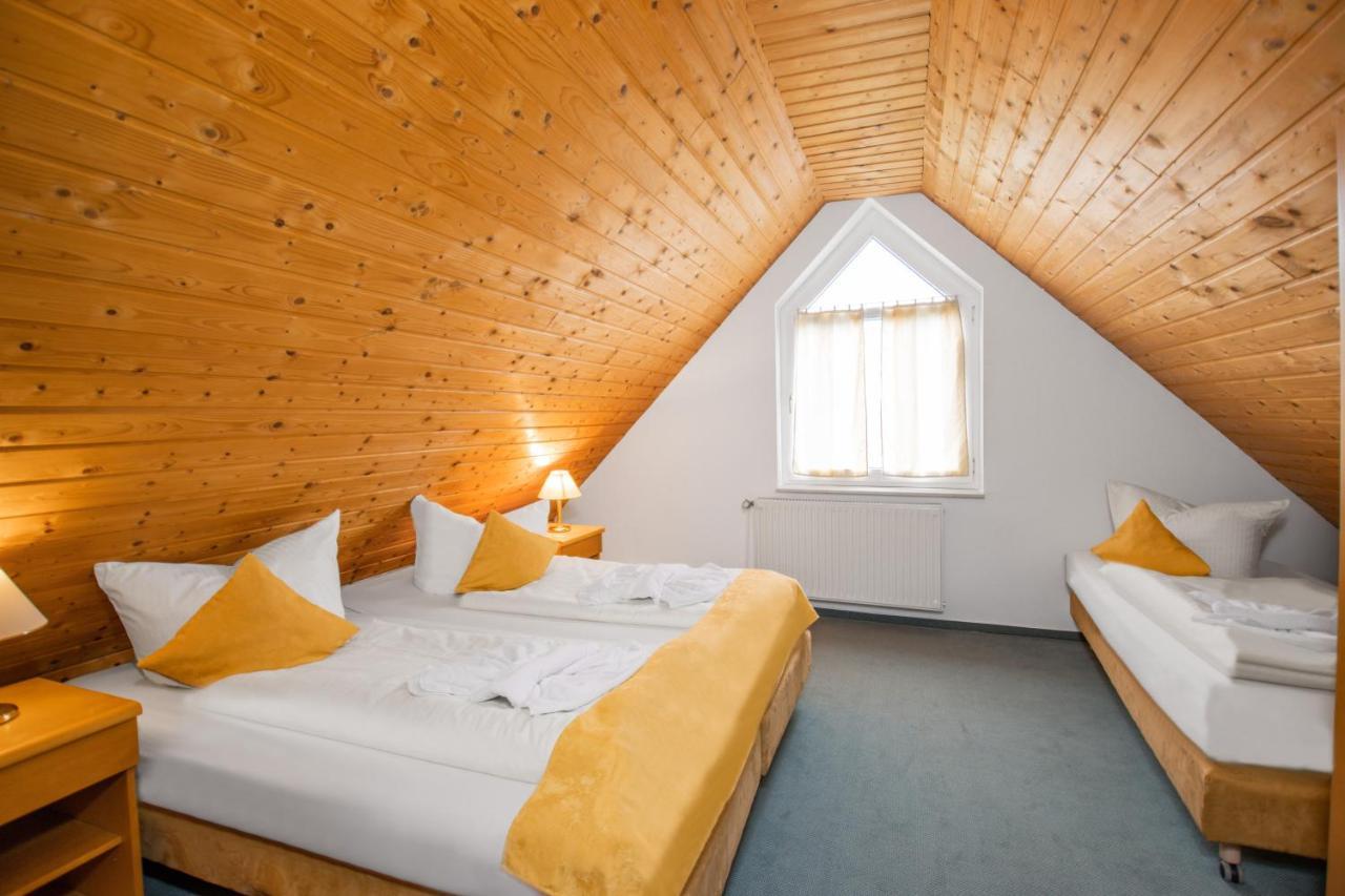 Hotel Garni Zwickau-Mosel Mülsen Eksteriør bilde