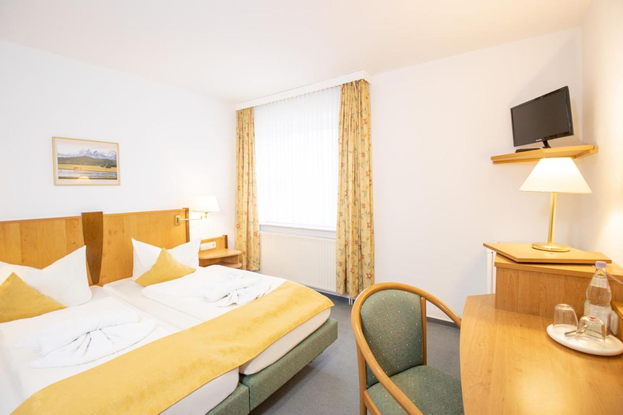 Hotel Garni Zwickau-Mosel Mülsen Eksteriør bilde