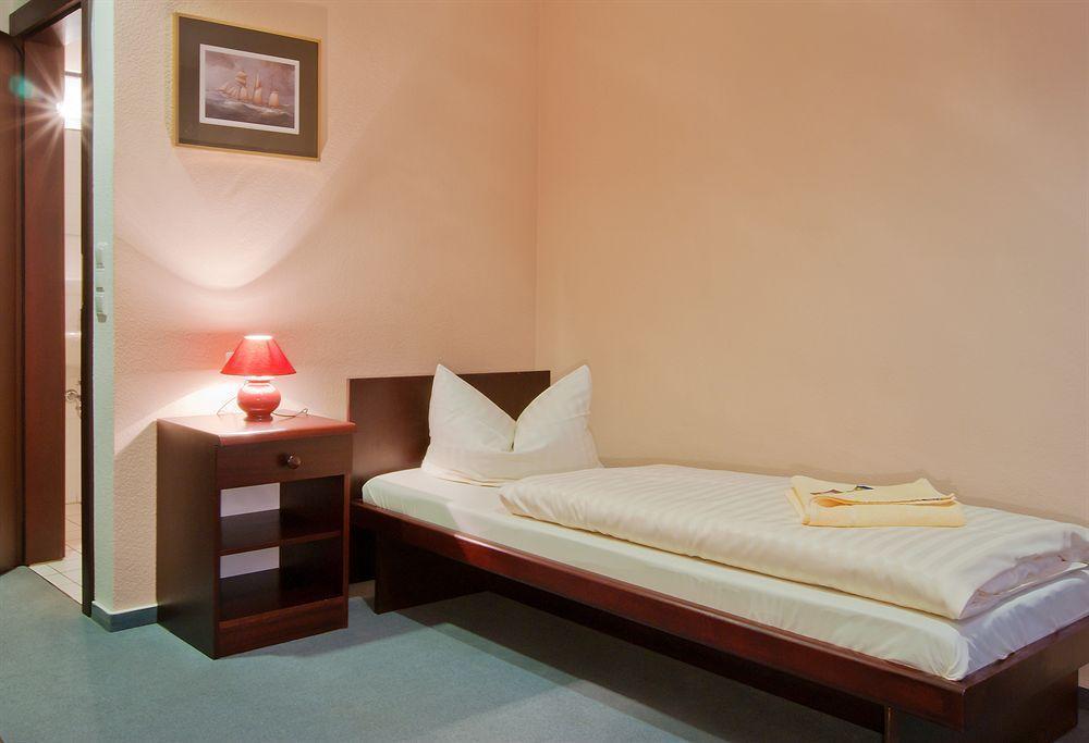 Hotel Garni Zwickau-Mosel Mülsen Eksteriør bilde